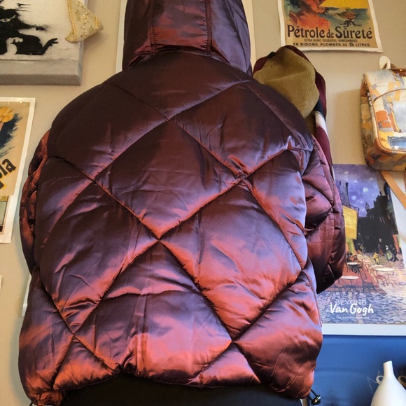 Quilted puffer Jacket (semi cropped) - Picture 3 of 10